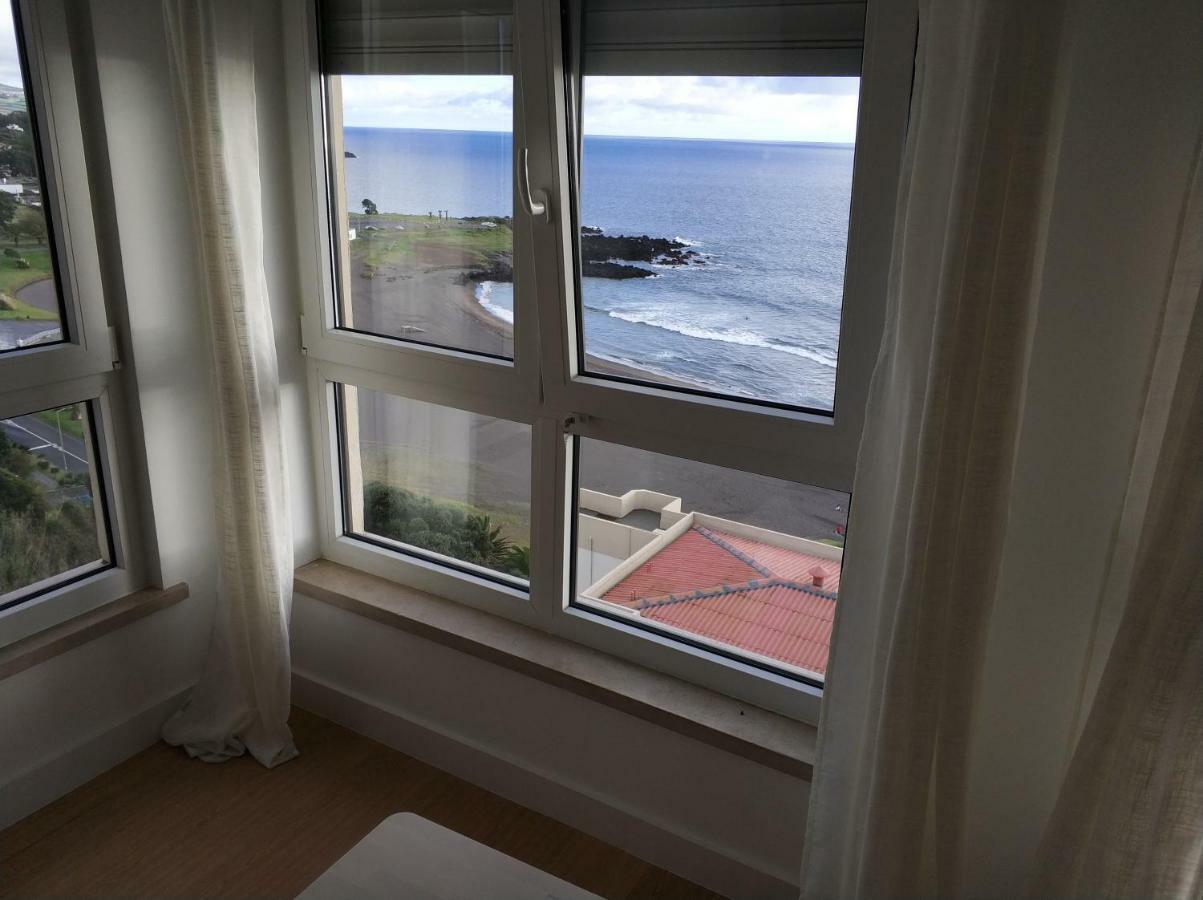 Lila'S Beach Apartment São Roque Екстериор снимка
